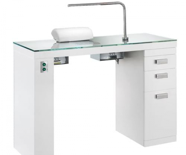 Маникюрные столы с вытяжкой