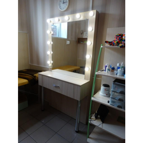 Зеркало визажиста "Beacon"